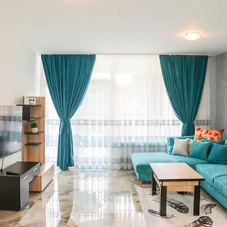 Luxury First Line With Pool And Sea View In Complex Oazis *