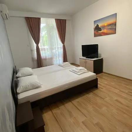Luxury First Line With Pool And Sea View In Complex Oazis Appartement
