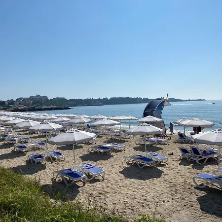 Διαμέρισμα Luxury First Line With Pool And Sea View In Complex Oazis Ράβντα