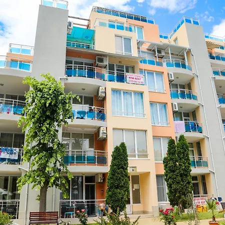 Luxury First Line With Pool And Sea View In Complex Oazis Appartement Ravda