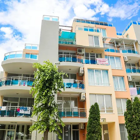 Appartement Luxury First Line With Pool And Sea View In Complex Oazis