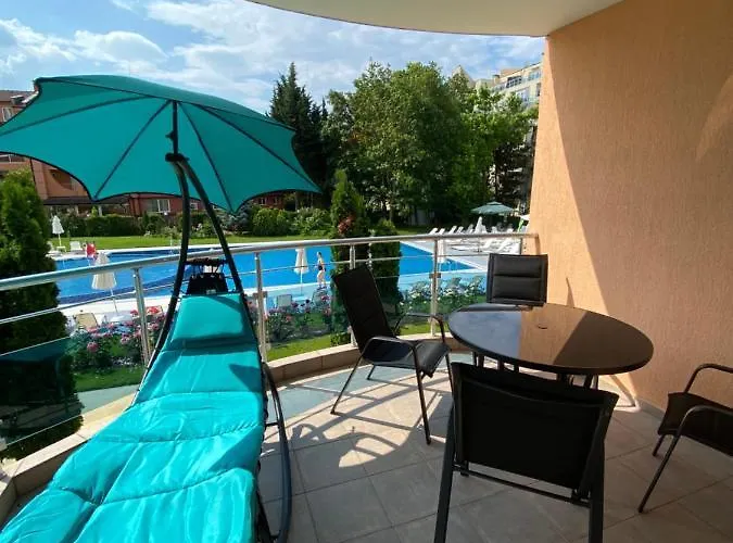 아파트 Luxury First Line With Pool And Sea View In Complex Oazis 라브다